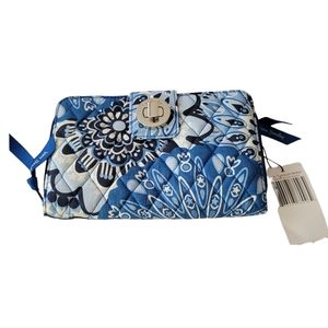 Nwt Vera Bradley RFID turnlock wallet